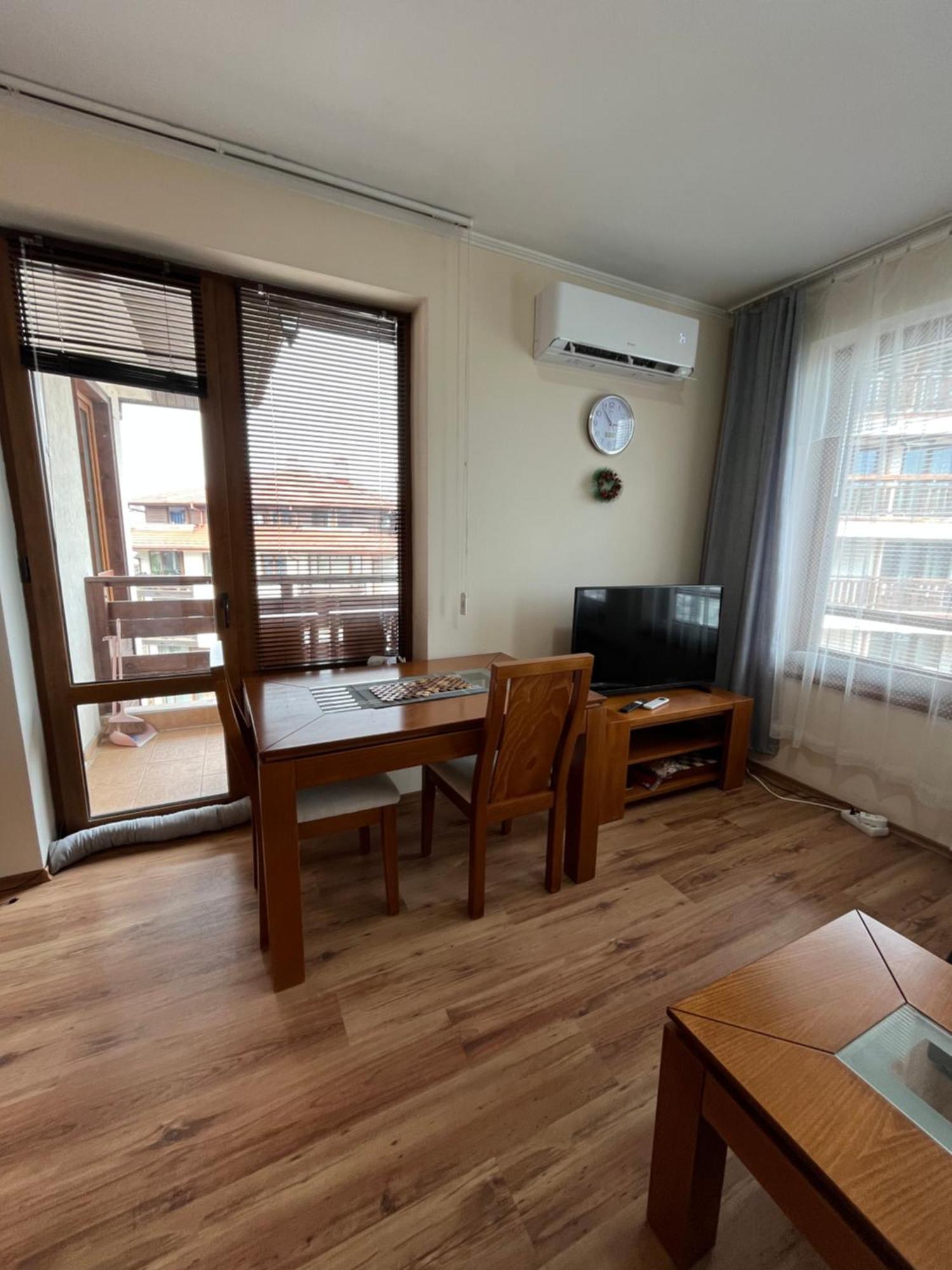 Ski Zone At Gondola, Warm And Cosy, Wifi, Ac, Netflix, Perfect One Bedroom Appartment, Beautiful View Bansko Eksteriør bilde